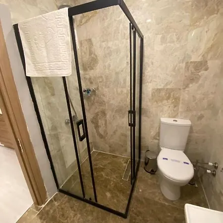 Big Peace Aparthotel 3*