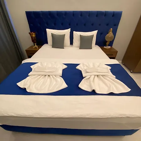 Big Peace Aparthotel 3*